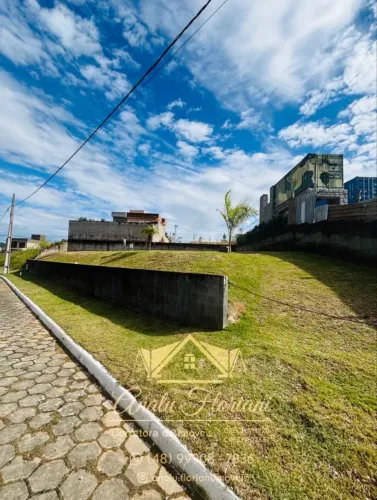 Terreno com 450m2