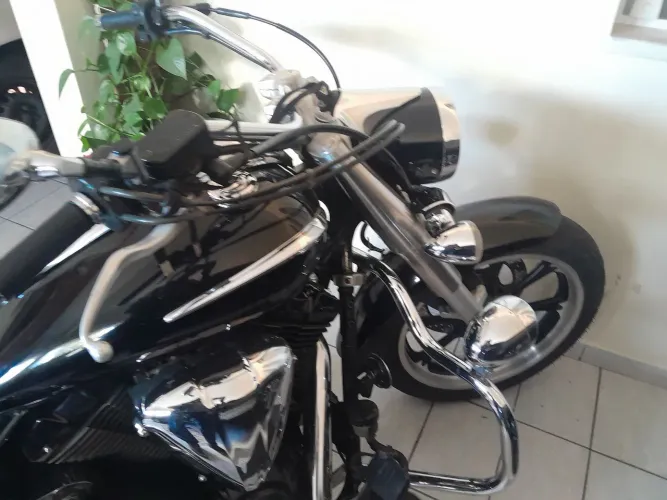 Vendo moto xvs 950 yamarra 
