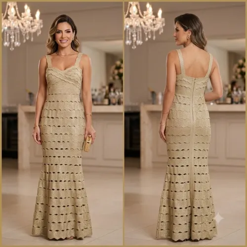 Vestido de Festa Longo Dourado com Brilho / Bandagem Trabalhada