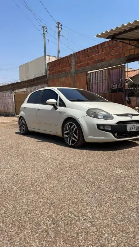 Fiat Punto Attractive Italia 1.4 F.flex 8V 5P 2013
