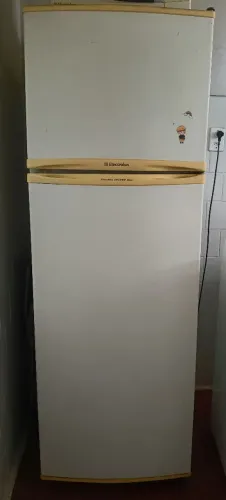 Geladeira Duplex R$690,00