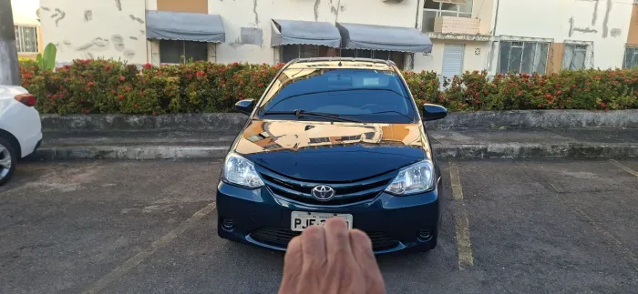 Toyota Etios X 1.3 Flex 16V 5P Mec. 2015
