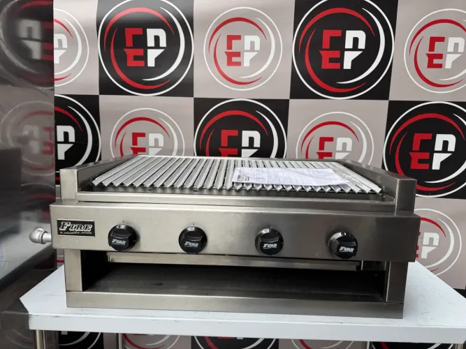 VENDO UM CHAR BROILER 4 QUEIMADORES FIRE NOVO