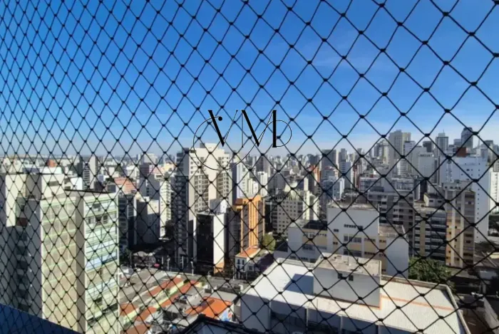 Joia no 20º Andar: Vista Livre, Reforma de Alto Padrão e Lazer de Clube na Al. Franca