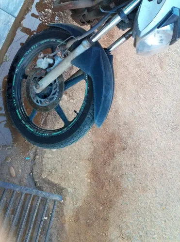 Moto quintada único dono apenas venda