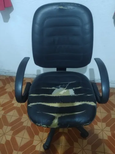 Cadeira Escritório Diretor Mecânica (Para Reforma ou Pecas)