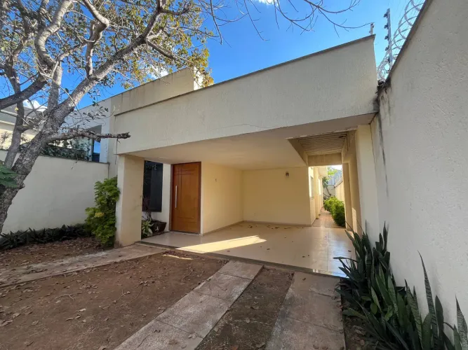 Casa com 3 quartos e energia solar para alugar na quadra 205 Sul (ARSO 22) Plano Diretor S
