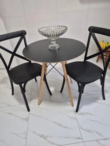 Mesa 450,00 com 2 cadeiras