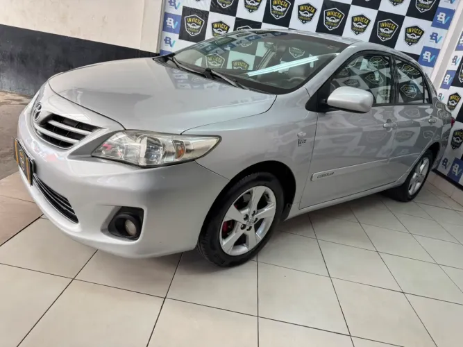 Toyota Corolla GLI 1.8 Flex 16V Aut. 2012