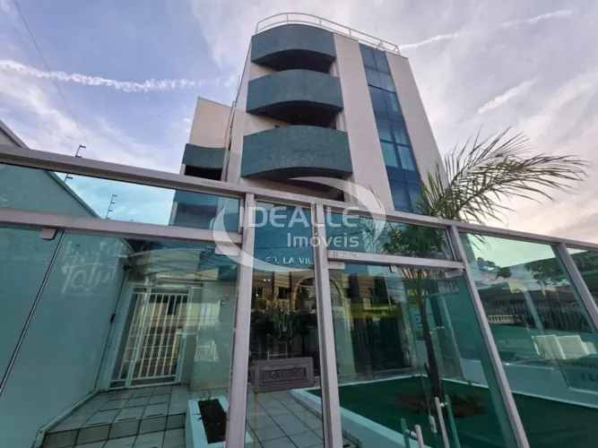 Cobertura com 3 quartos para alugar por R$ 4700.00, 182.62 m2 - SAO FRANCISCO - CURITIBA/P