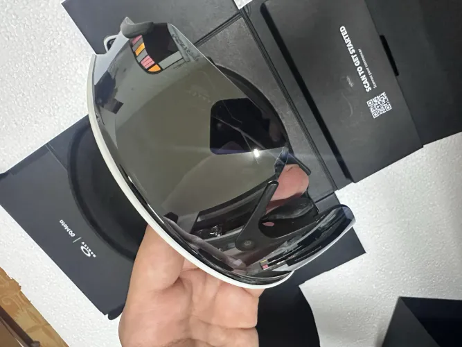 óculos META oakley