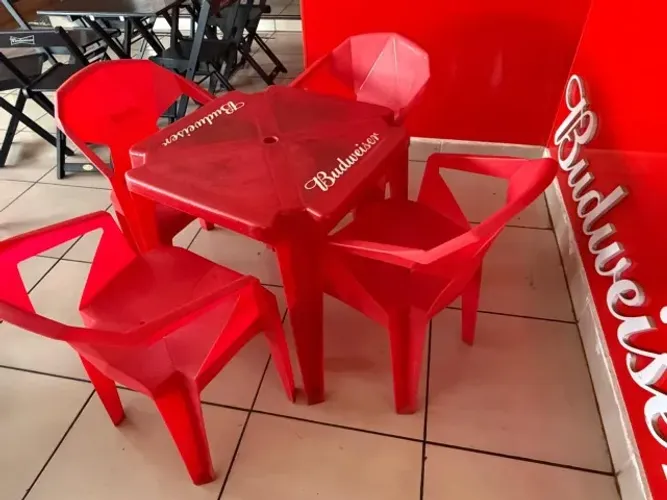 Mesa de plastico Budweiser