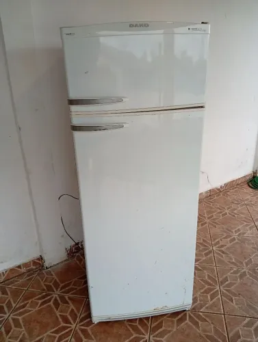 Geladeira DAKO