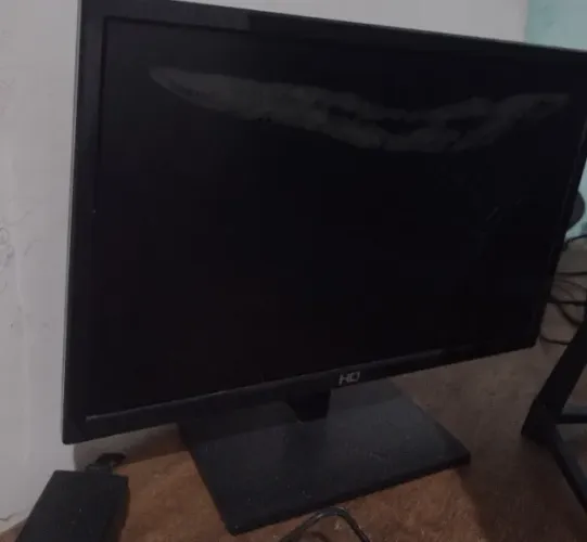 Monitor hq tela com defeito de imagem