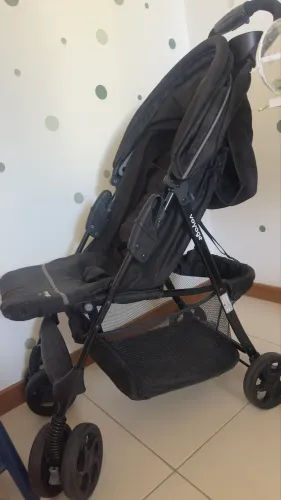 Carrinho de Bebê Voyage Spot Preto