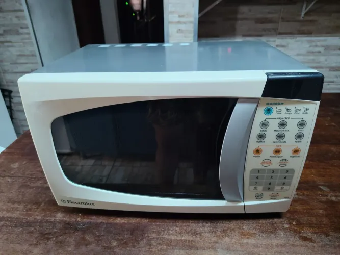 Microondas Electrolux 18l