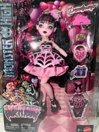 Boneca draculaura g3 1600 lacrada