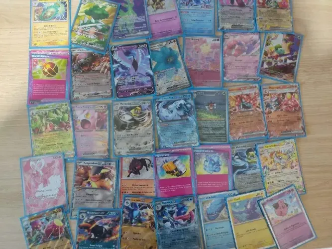 Cartas Pokémon TCG +1100 unidades kit com tudo incluso profissional