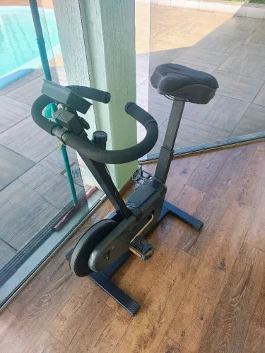 ? Bicicleta Ergométrica Antiga - Para Consertar