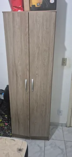 Pequeno Armário