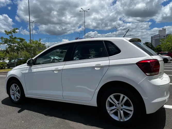 Volkswagen Polo 1.0 Flex 12V 5P 2021