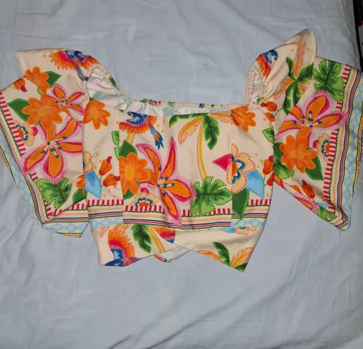 Blusa Cropped Estampa Tropical (Estilo Farm)