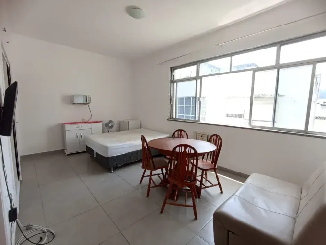 Imóvel para aluguel tem 40 metros quadrados com 1 quarto em Copacabana - Rio de Janeiro -