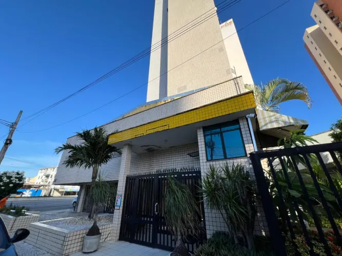 Imóvel para venda possui 118 metros quadrados com 3 quartos em José Bonifácio - Fortaleza 