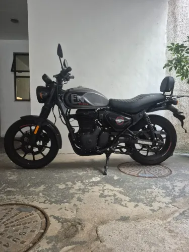 Royal Enfield Hunter 350, cinza 2026