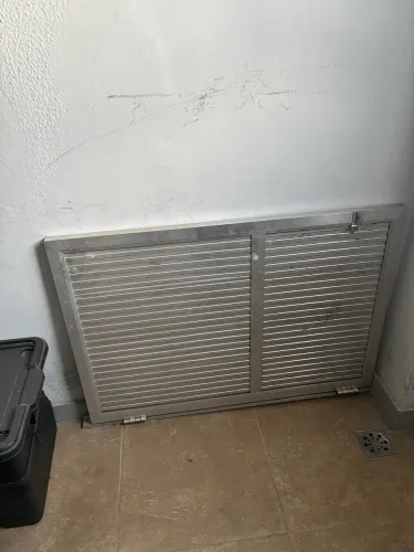 Portãozinho de alumínio