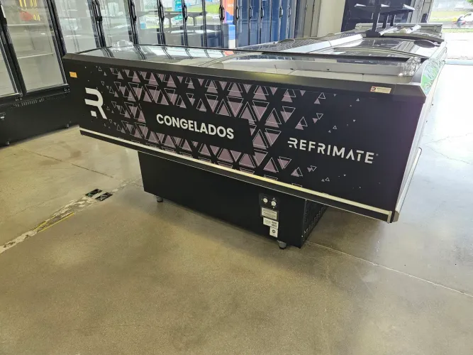 ilha de congelados 2 metros