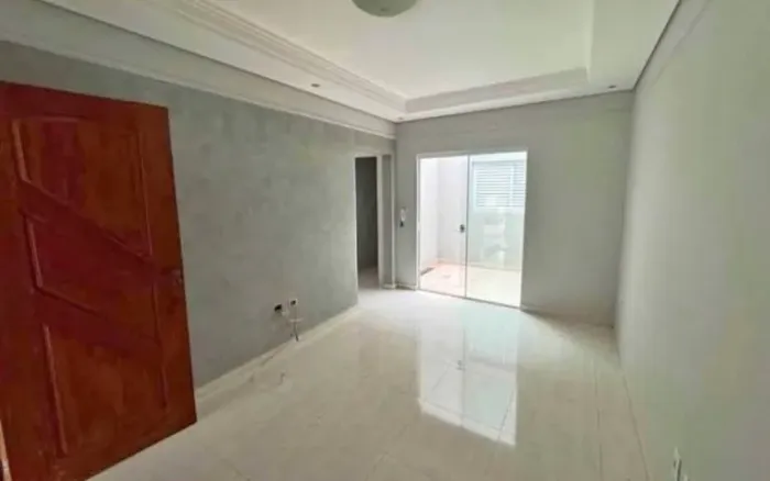 Casa com 2 Quartos e Excelente Custo-Benefício