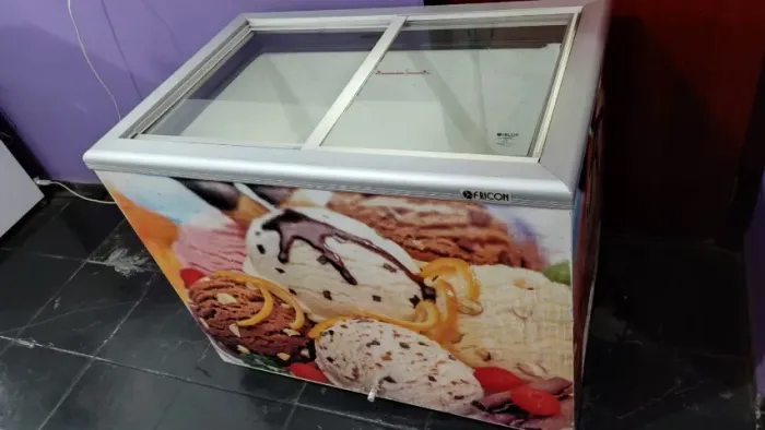 Freezer Horizontal HCEB-216 litros Porta de Vidro Fricon 220v 