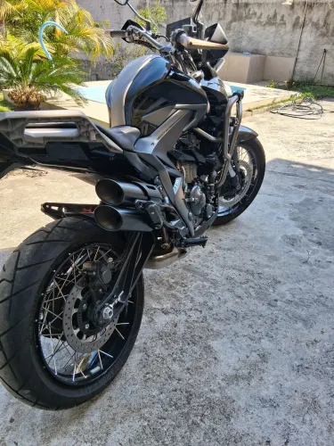 Vendo moto Zontes T 350 x , 1135 kms sem detalhes, tecnologia superior as concorrentes