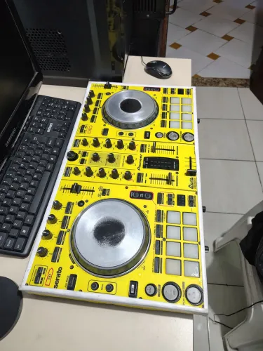 Controladora Pioneer ddj SR 