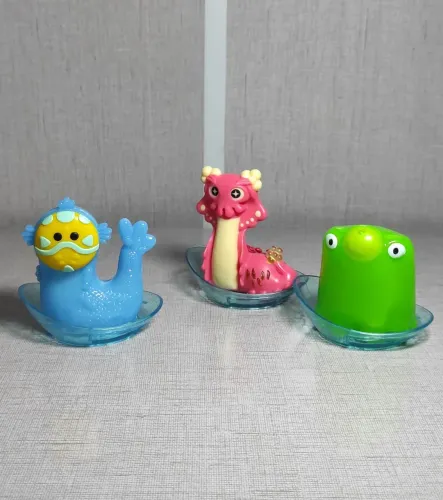 3 personagens Disney Pixar Elio
