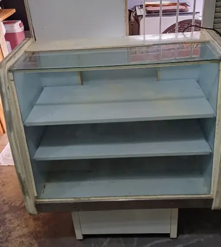 Vendo balcão frio