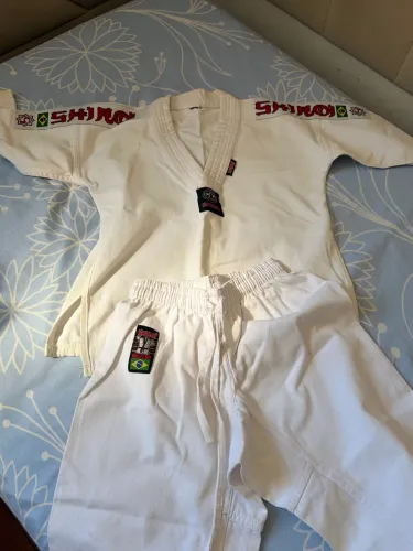 Kimono taekwondo tamanho 000 branco