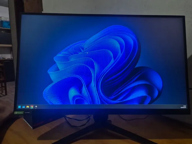 Monitor em ótimo estado