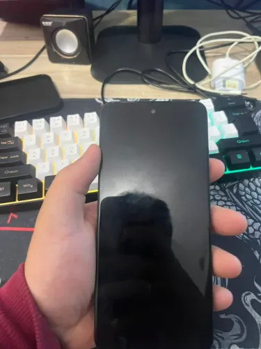 Moto G15 128gb 4 ram + 8 Ram boost