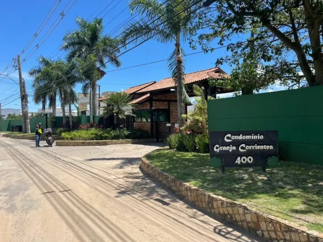 Condomínio Granja / 540 m2 / R$ 220.000,00