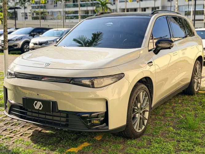 Leapmotor C10 REEV (Híbrido) 2027