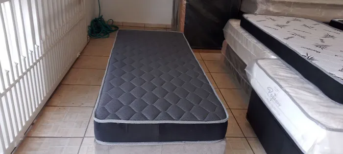 Cana box solteiro em perfeito estado 
