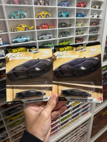 Hot Wheels Fast & Furious - Lamborghini Aventador Coupe R$120,00 CCADA.