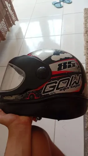 Capacete da Gow