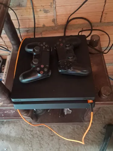 Ps4 slim