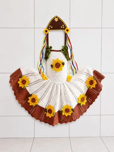 Vestido de crochê de girassol 