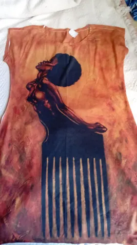 Vestido Adulto Manga Curta -Personagem Afro.