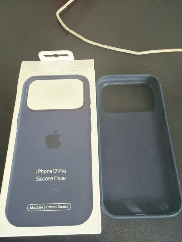 Capa IPhone 17 pró silicone Case