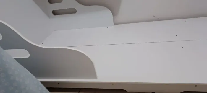 Cama infantil montessoriana